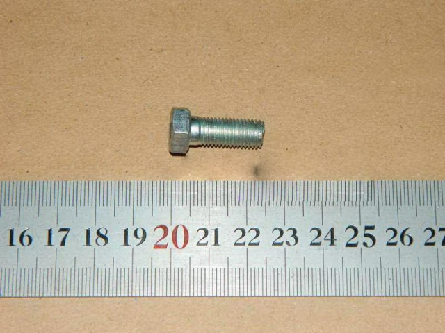 болт м8х1-6дх20