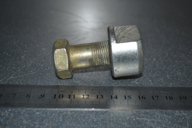 болт м20х1.5-6нх55 ушка рессоры (оао маз)