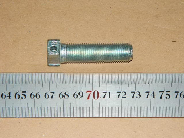 болт м14х1,5-6пх50